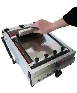Manual stencil printer